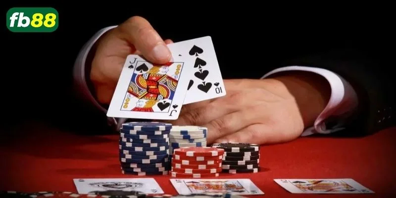 Luật cược với bài xì tố FB88 rất rõ ràng, dễ hiểu.